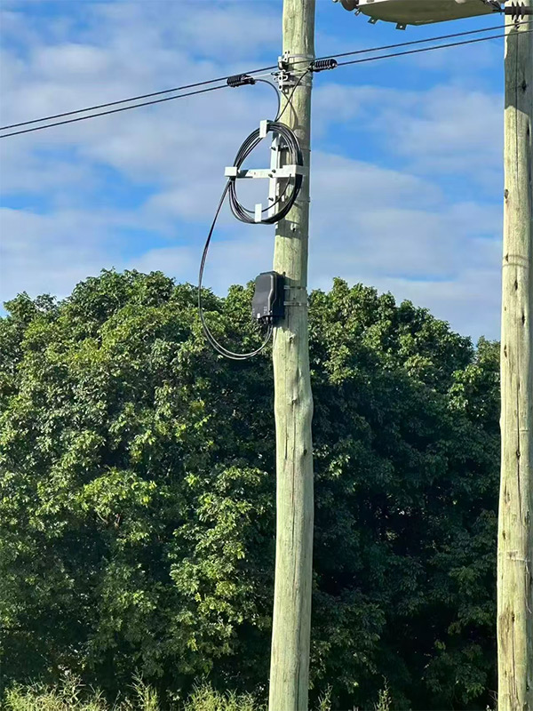 FO Connection Solutions – Fallbeispiel 1: Zuverlässige Glasfasernetzlösung in der Luft mit Glasfaser-Abschlussbox